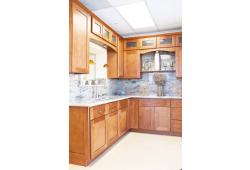 Shaker Cinnamon Cleveland - Town Sell Cabinets